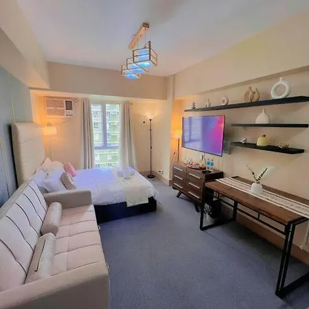 Daffodil-Modern Apartment With Pool Access